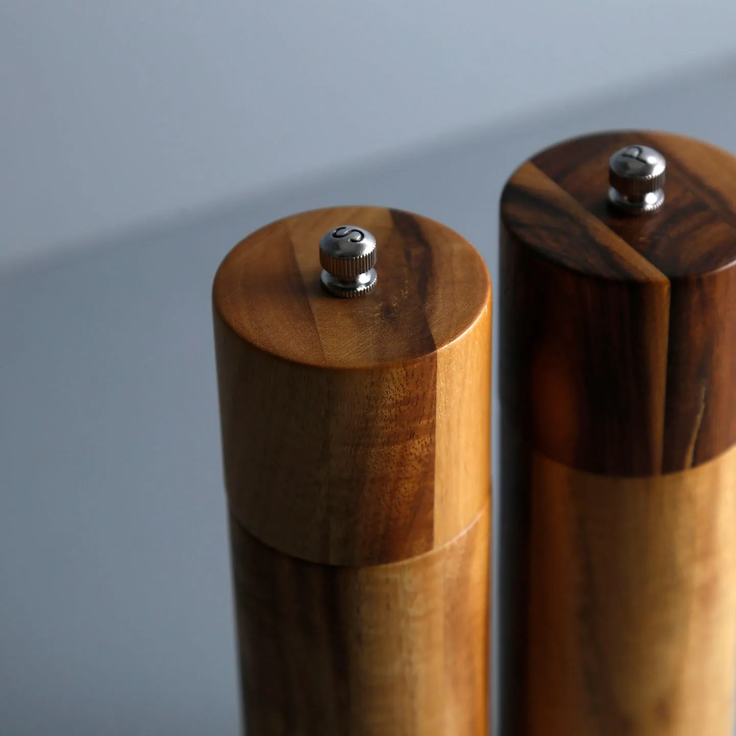 Acacia Salt & Pepper Grinder Set