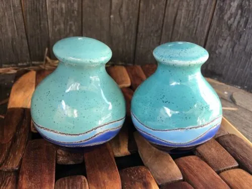 Artesa Hand Painted Salt And Pepper Shakers Made In Ecuador