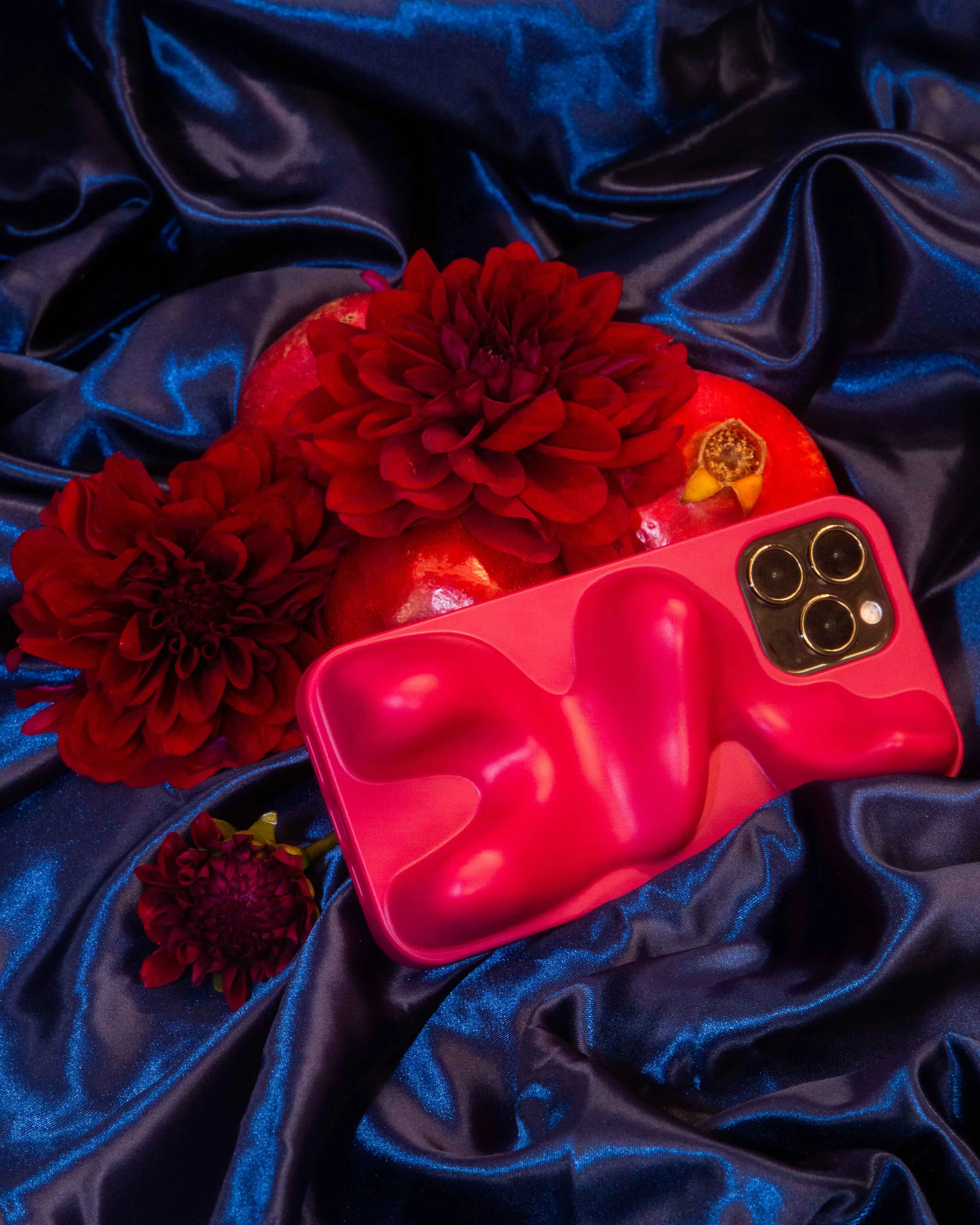 WAREHOUSE SALE: Ishi Phone Case in Raspberry