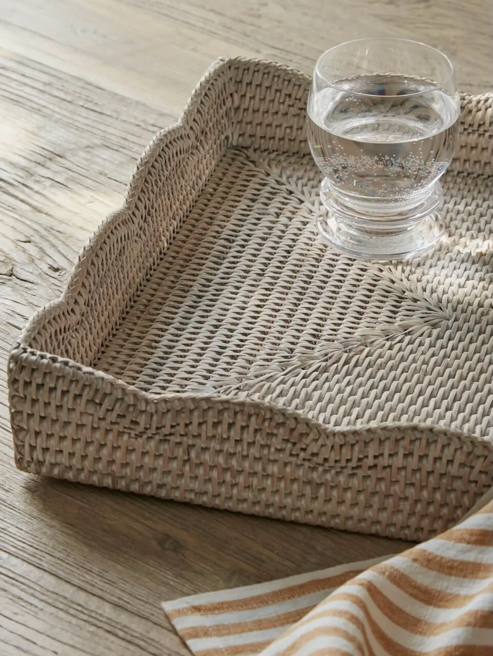 White Rattan Scallop Edge Tray